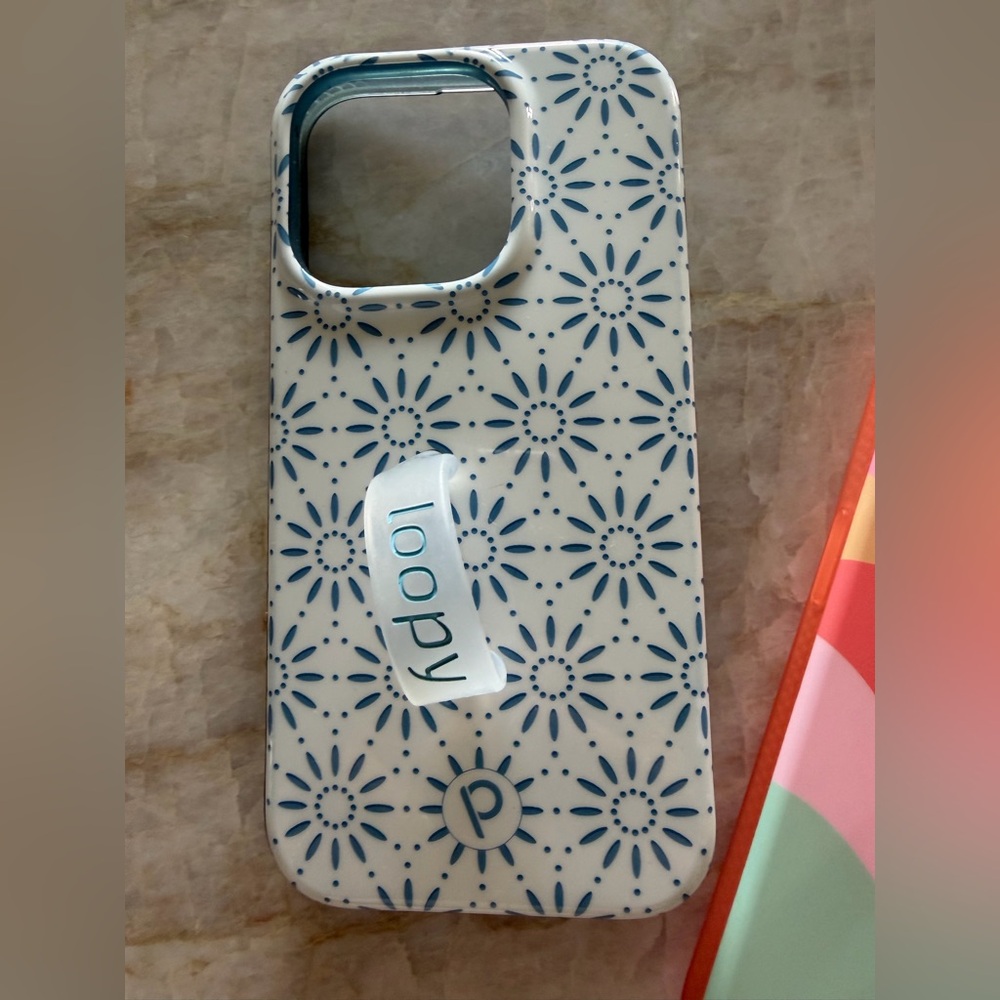 Loopy Case blue and white Floral Phone Case